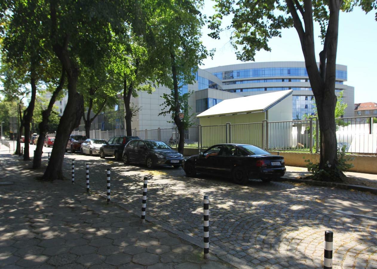 NIKI APART Hotel Sofia Buitenkant foto